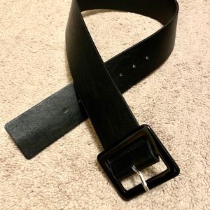 BLACK THICK FAUX LEATHER SQUARE BUCKLE BELT